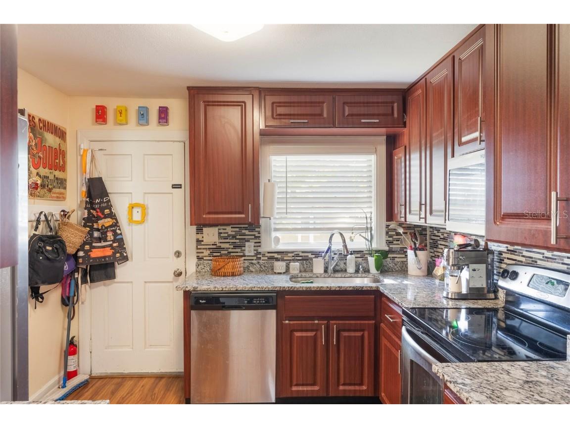 311 E Wallace Street Orlando FL 32809 O6292103 image4