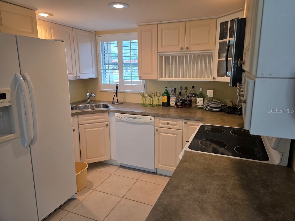 311 Garvin Street #405B Punta Gorda FL 33950 - BASS INLET C7510713 image14