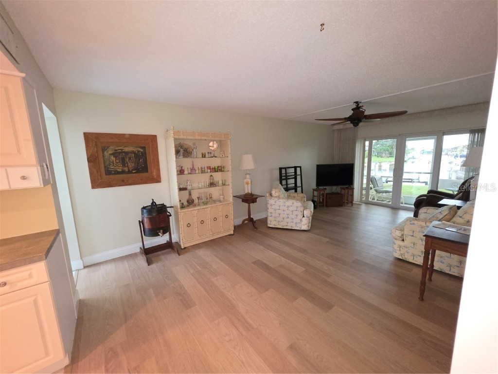 311 Garvin Street #405B Punta Gorda FL 33950 - BASS INLET C7510713 image5