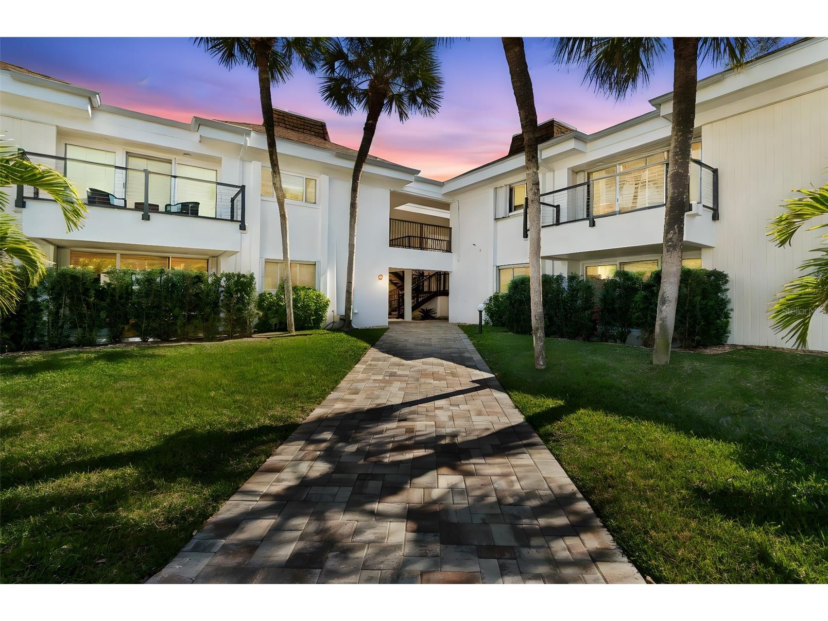 311 Island Way #203 Clearwater Beach FL 33767 TB8488135 image1