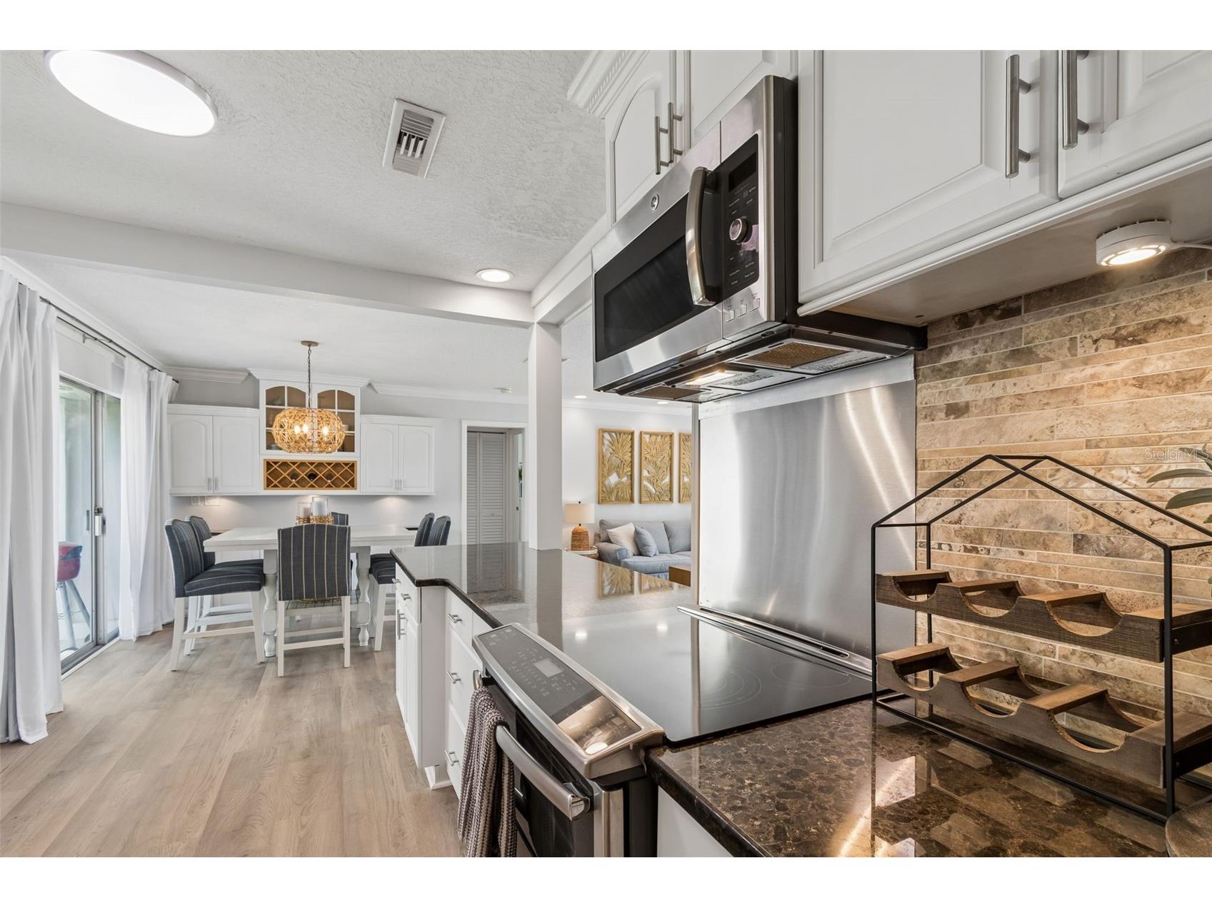 311 Island Way #203 Clearwater Beach FL 33767 TB8488135 image25