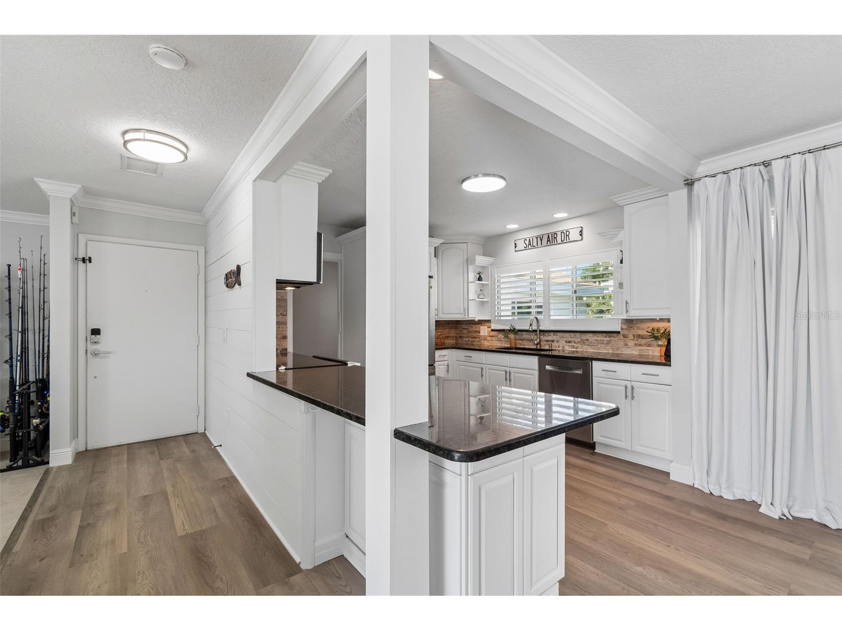 311 Island Way #203 Clearwater Beach FL 33767 TB8488135 image4