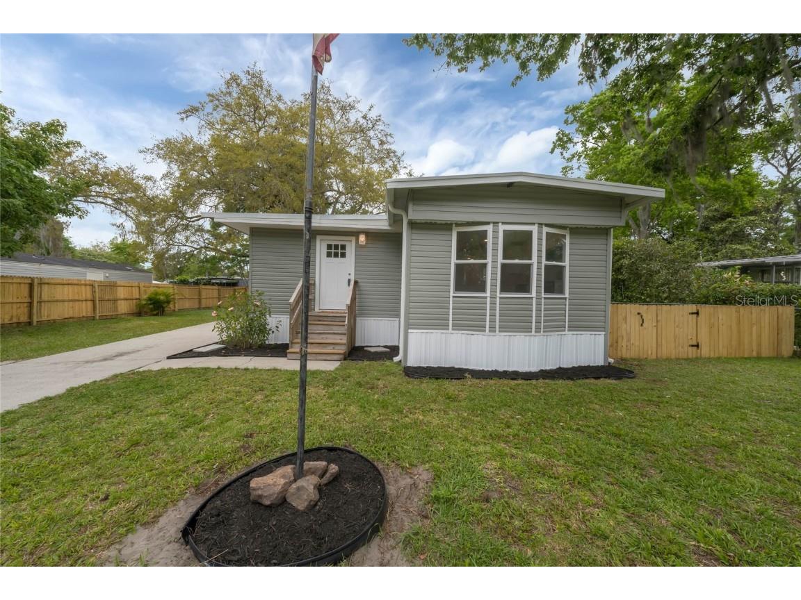 311 Lake Mamie Road Deland FL 32724 V4935599 image1