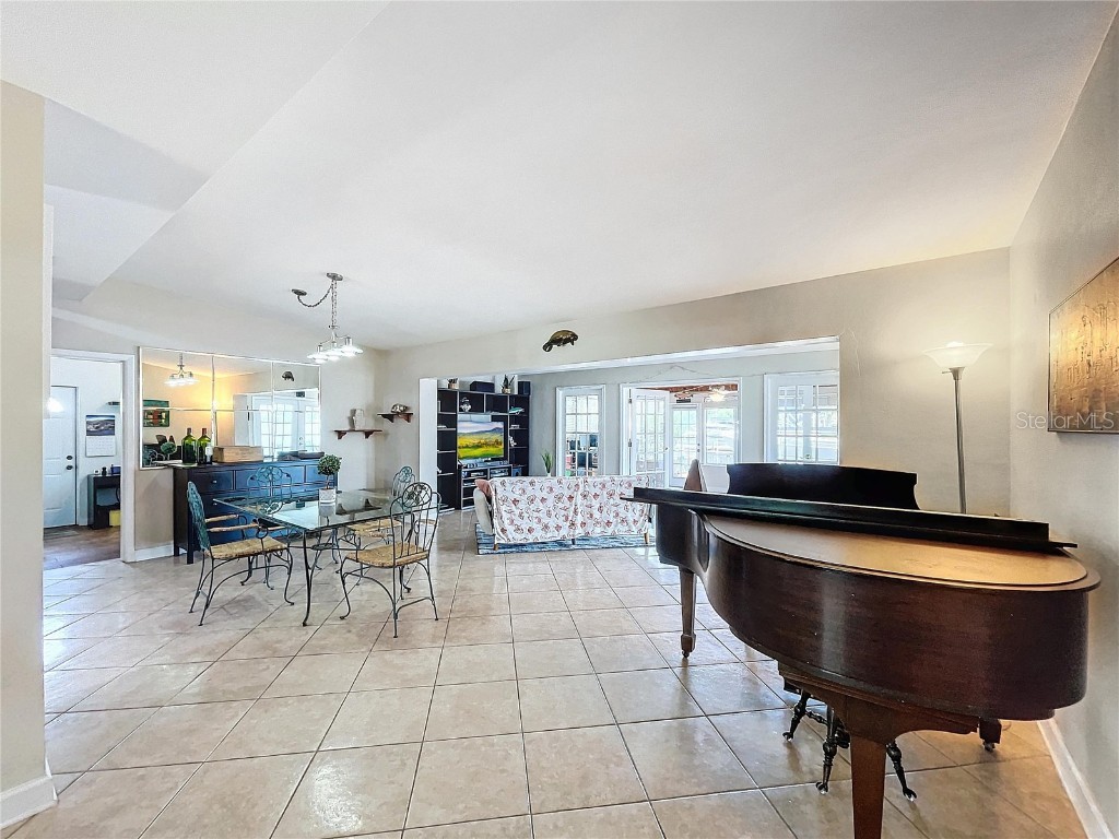 311 Morningside Drive Palm Harbor FL 34683 W7881475 image16