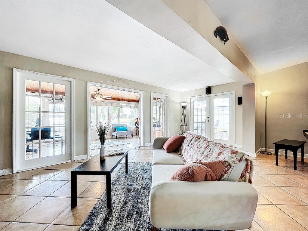 311 Morningside Drive Palm Harbor FL 34683 W7881475 image18