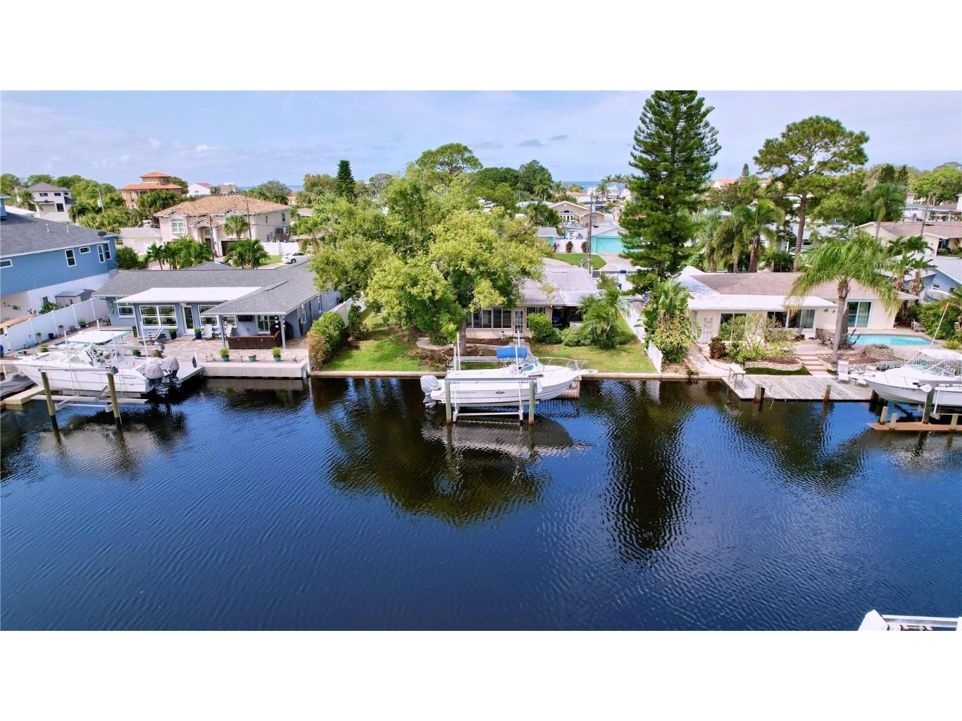 311 Morningside Drive Palm Harbor FL 34683 W7881475 image5