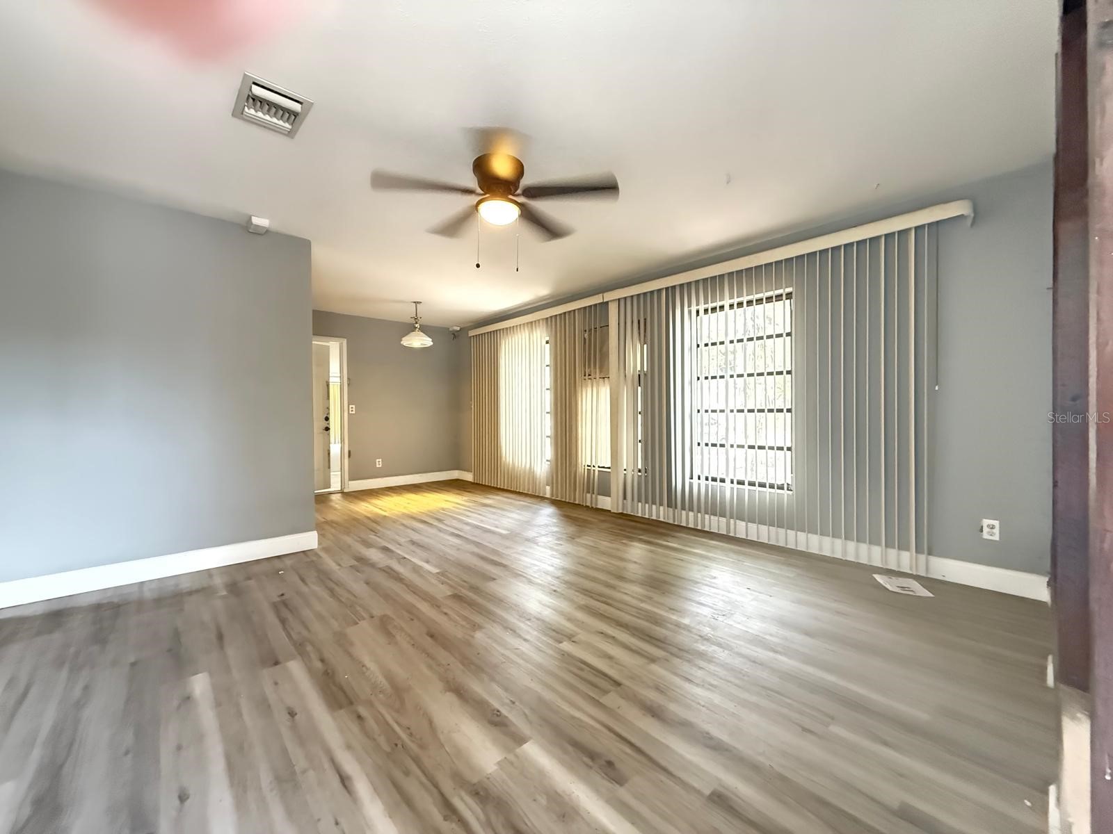 311 N Lancelot Avenue Orlando FL 32835 O6413868 image2