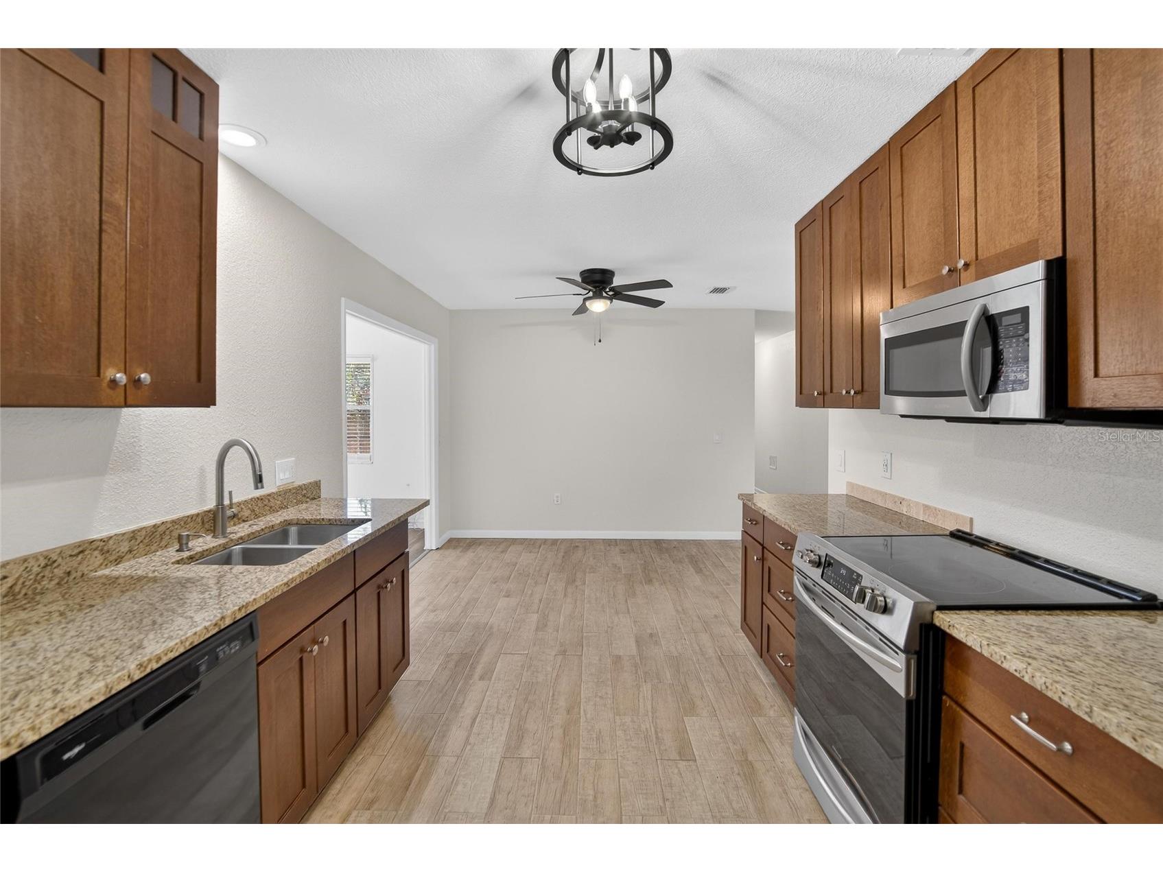 311 NE 5th Street Mulberry FL 33860 L4959357 image13