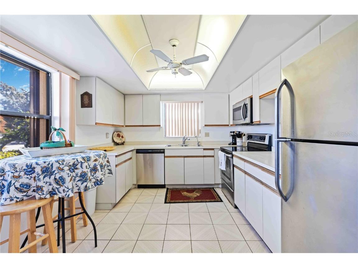 311 Oak Hill Way #26 Sarasota FL 34232 A4669876 image8