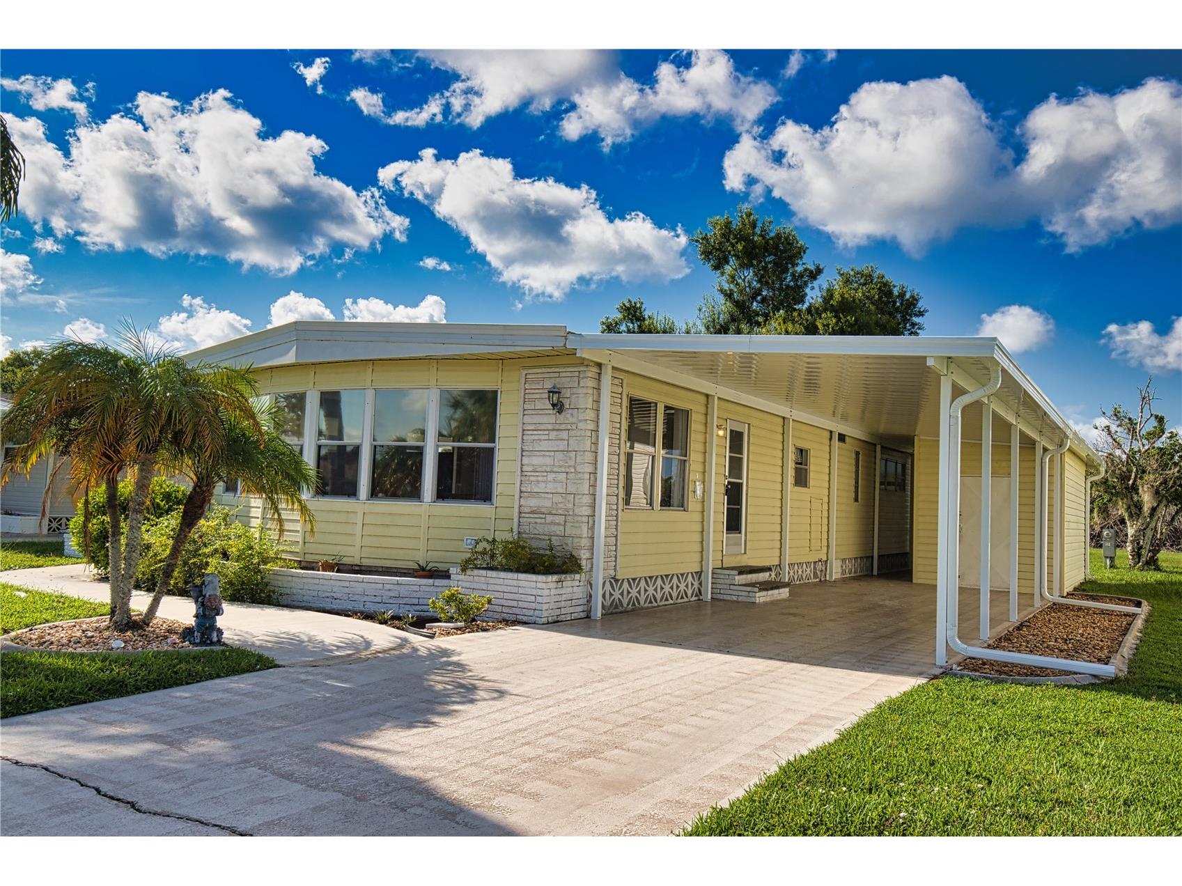 311 Robalo North Port FL 34287 TB8472460 image38