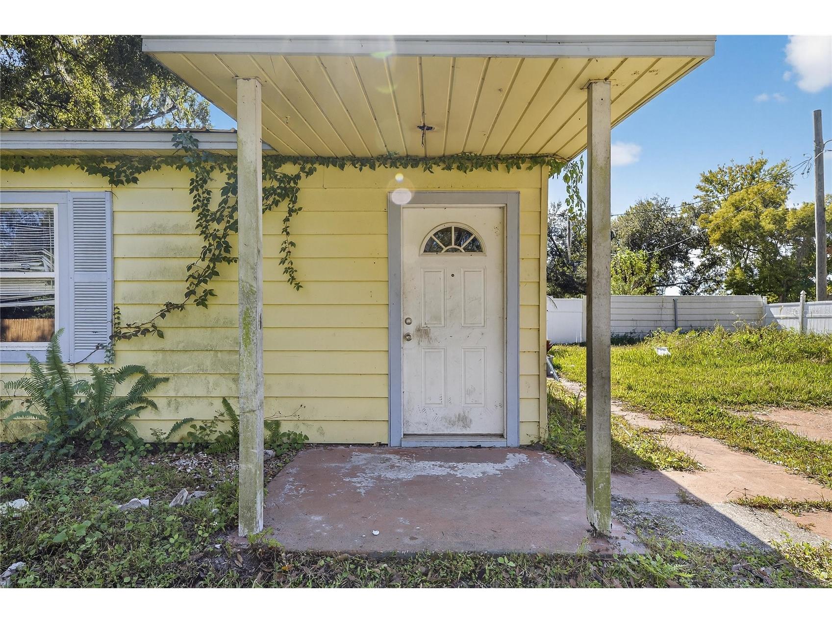 311 S Webb Road Plant City FL 33566 TB8430698 image1