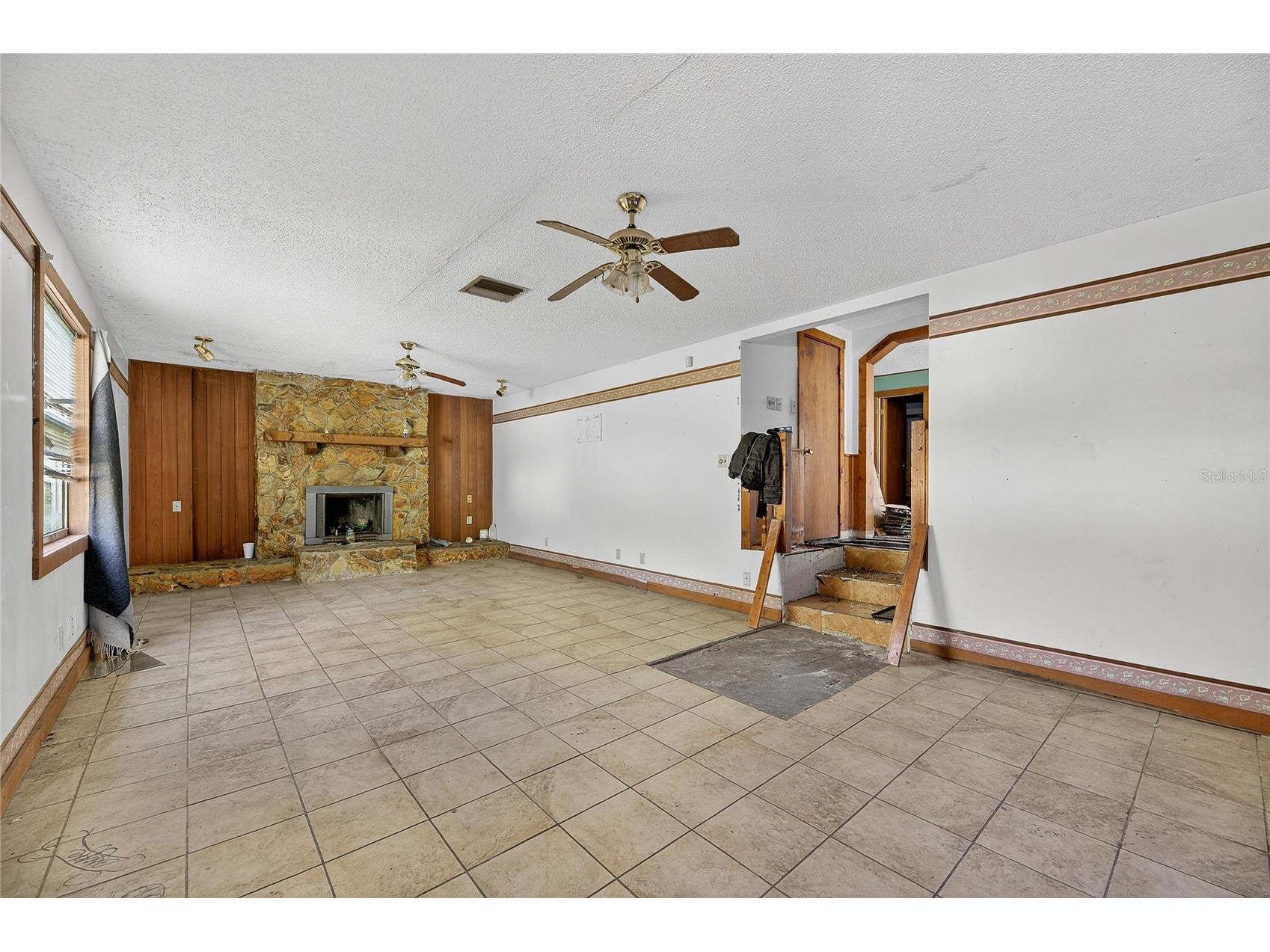 311 S Webb Road Plant City FL 33566 TB8430698 image11