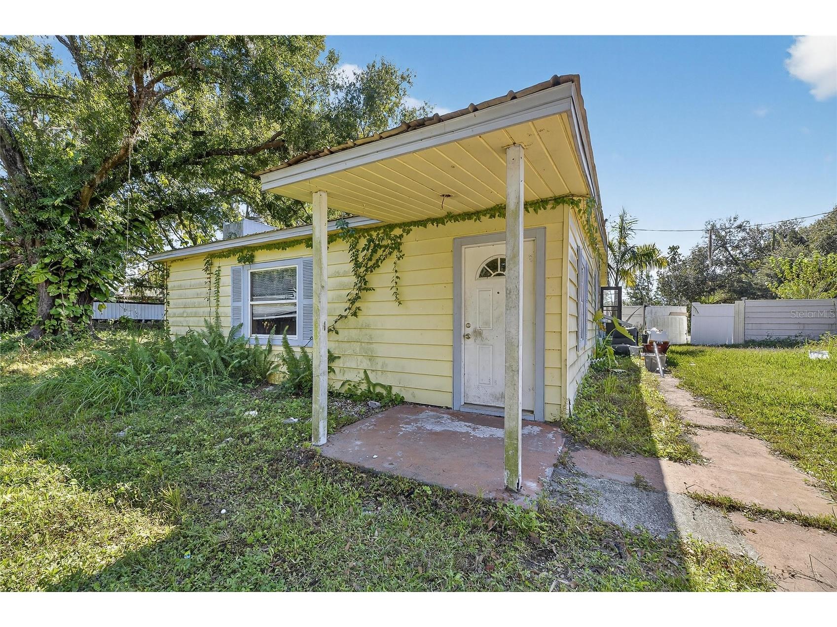 311 S Webb Road Plant City FL 33566 TB8430698 image2