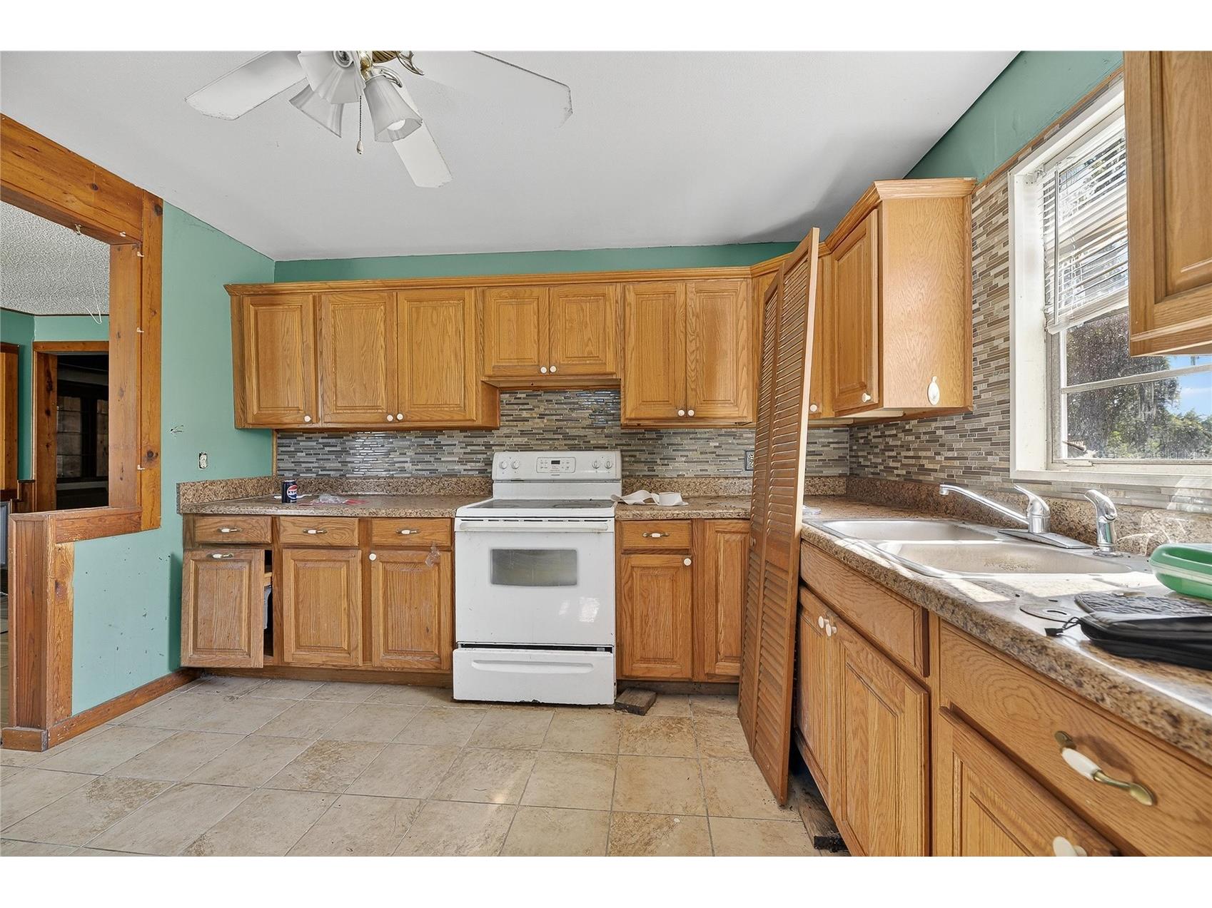 311 S Webb Road Plant City FL 33566 TB8430698 image24