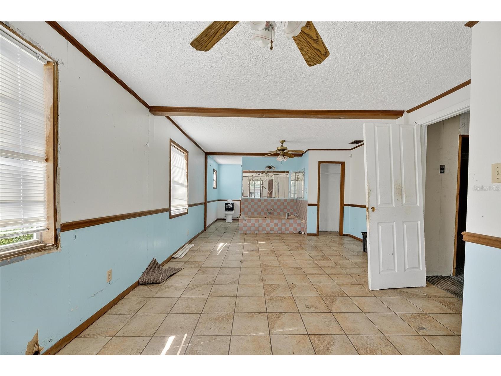 311 S Webb Road Plant City FL 33566 TB8430698 image39
