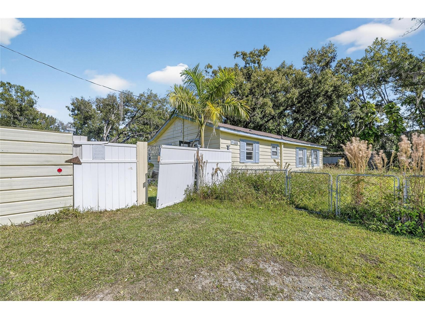 311 S Webb Road Plant City FL 33566 TB8430698 image5