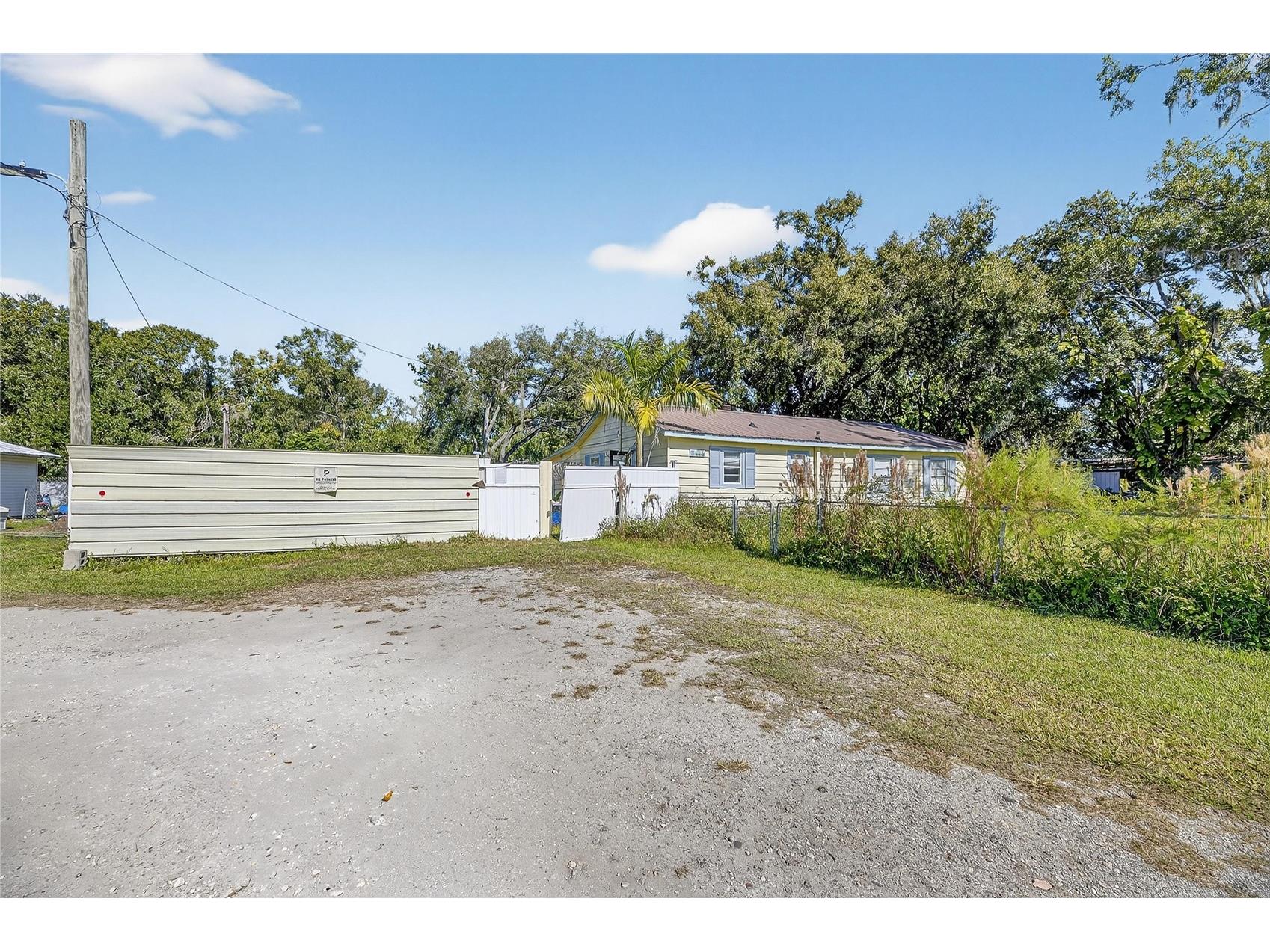 311 S Webb Road Plant City FL 33566 TB8430698 image70