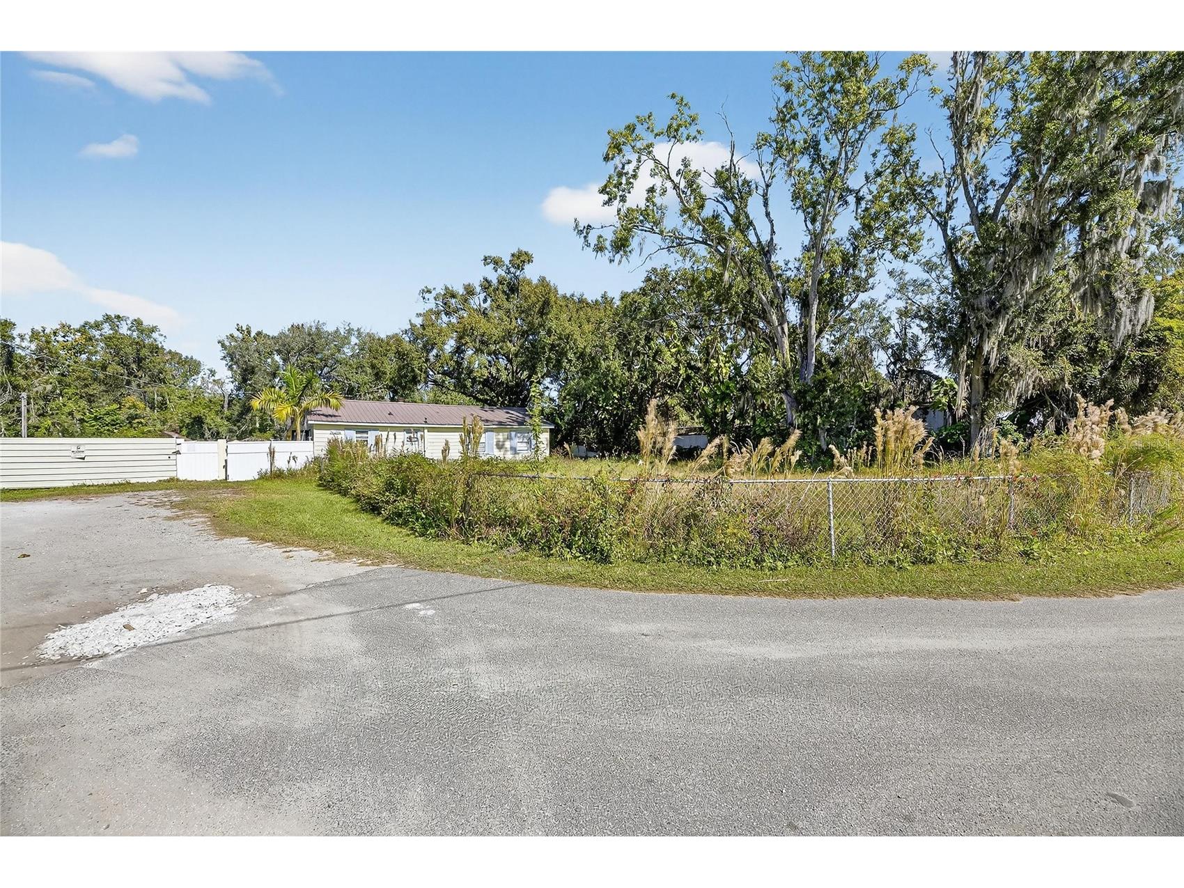 311 S Webb Road Plant City FL 33566 TB8430698 image71