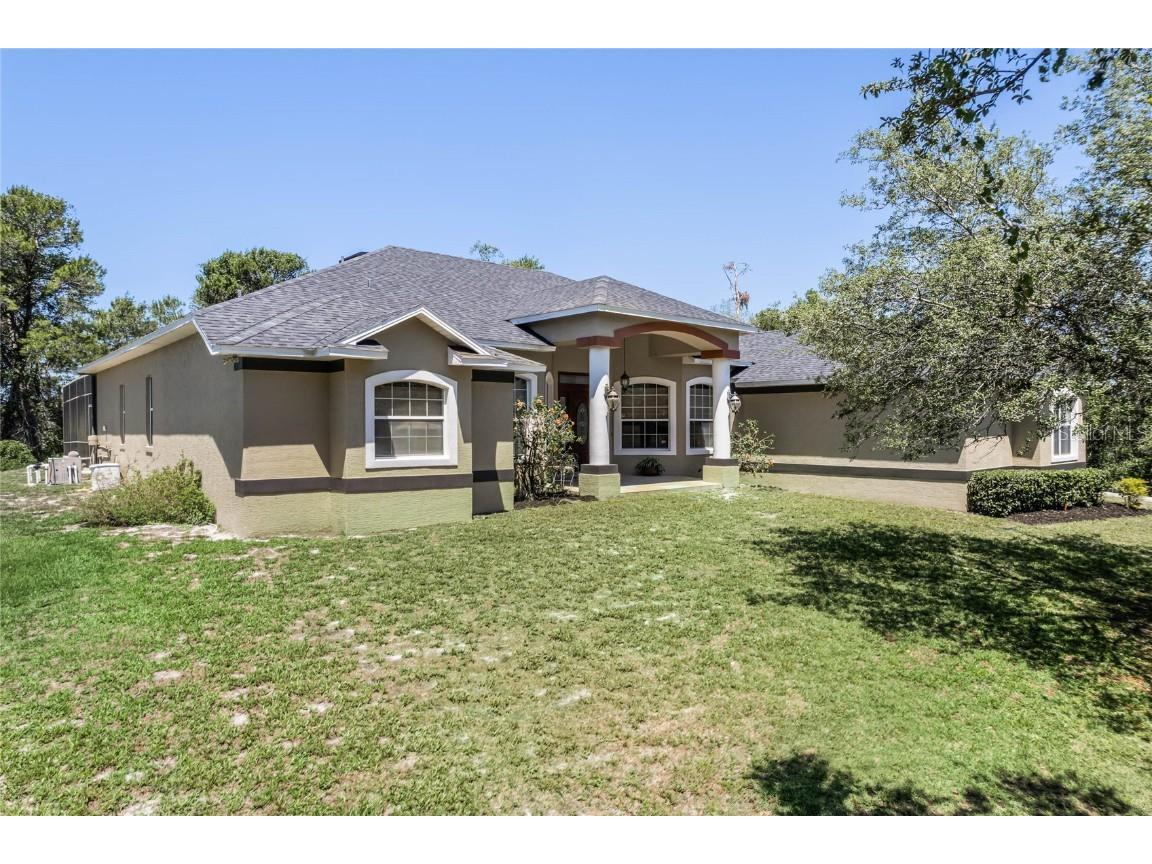 311 Sand Pine Place Geneva FL 32732 O6108027 image1