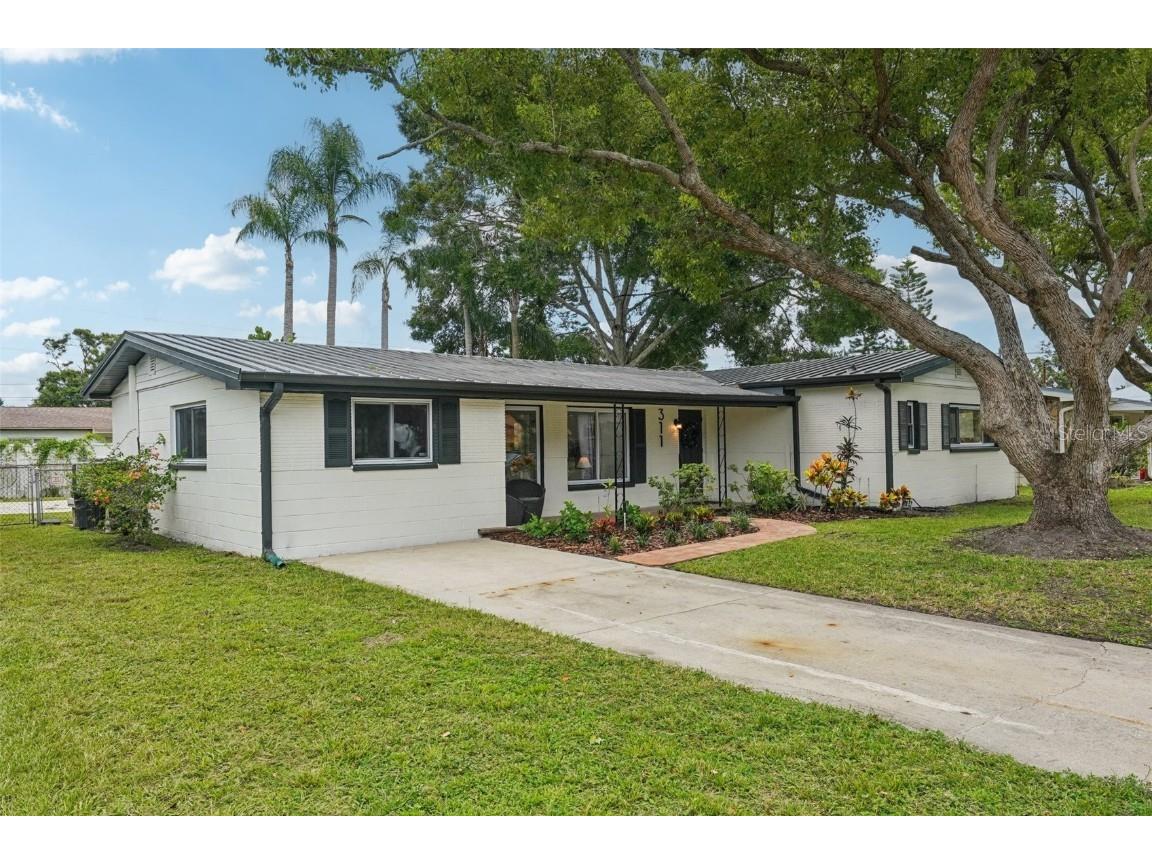 311 Shore Drive E Oldsmar FL 34677 TB8418072 image1