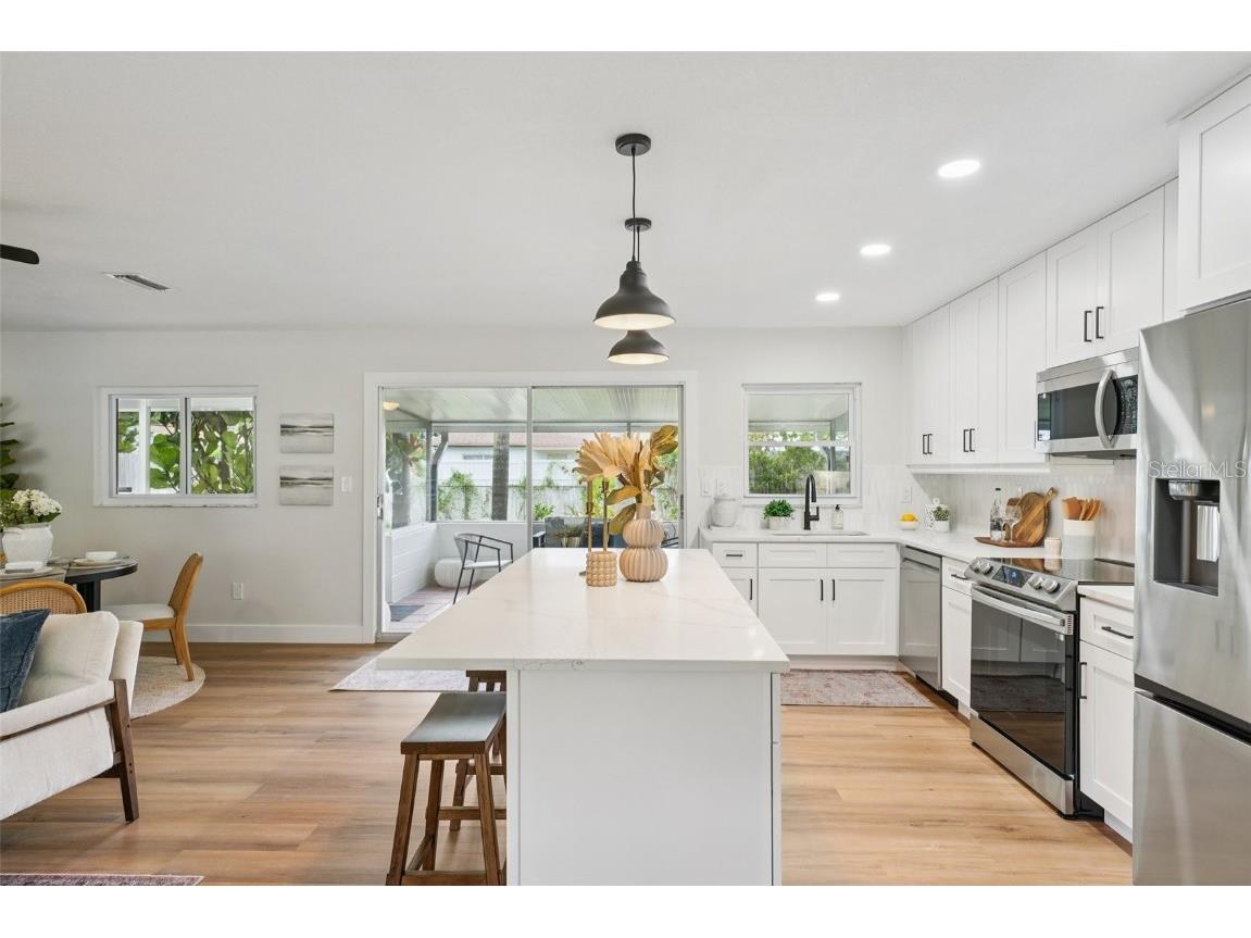 311 Shore Drive E Oldsmar FL 34677 TB8418072 image17