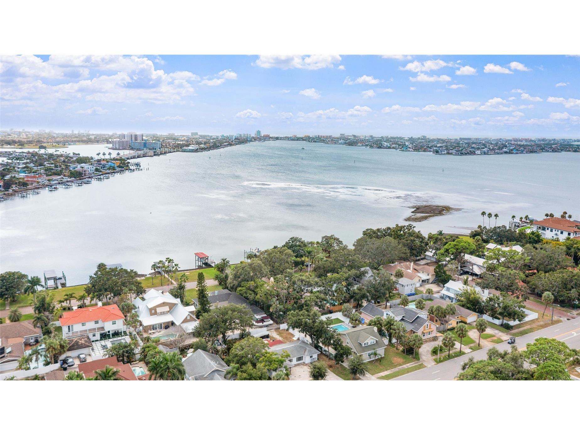 311 Sunset Drive N Saint Petersburg FL 33710 - BOCA CIEGA BAY TB8432776 image2