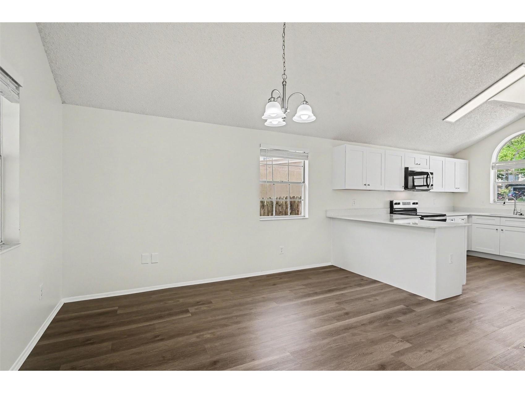 311 Tiburon Court Orlando FL 32835 O6425360 image3