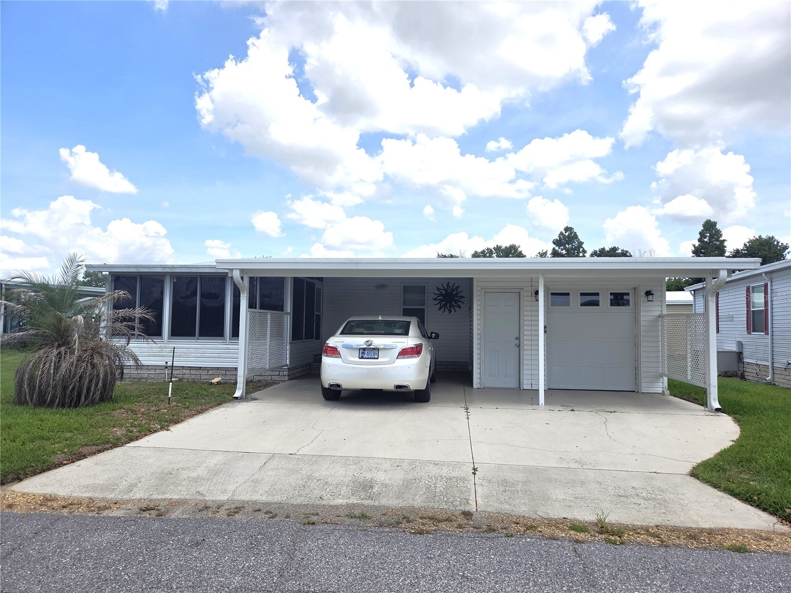 311 Townbridge Drive Haines City FL 33844 - LAKE HENRY P4939188 image1