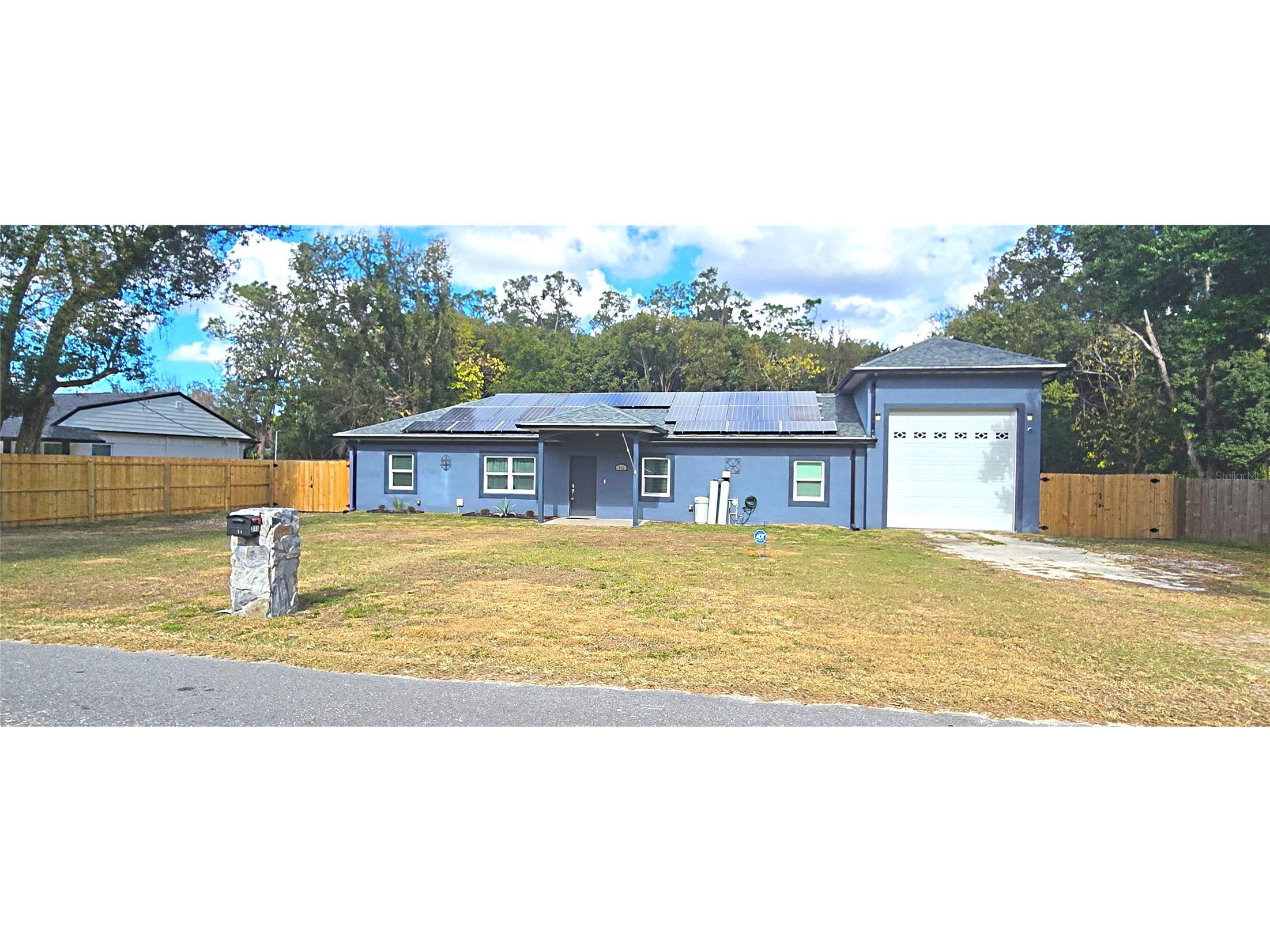 311 W Lewis Avenue Apopka FL 32712 O6373129 image1