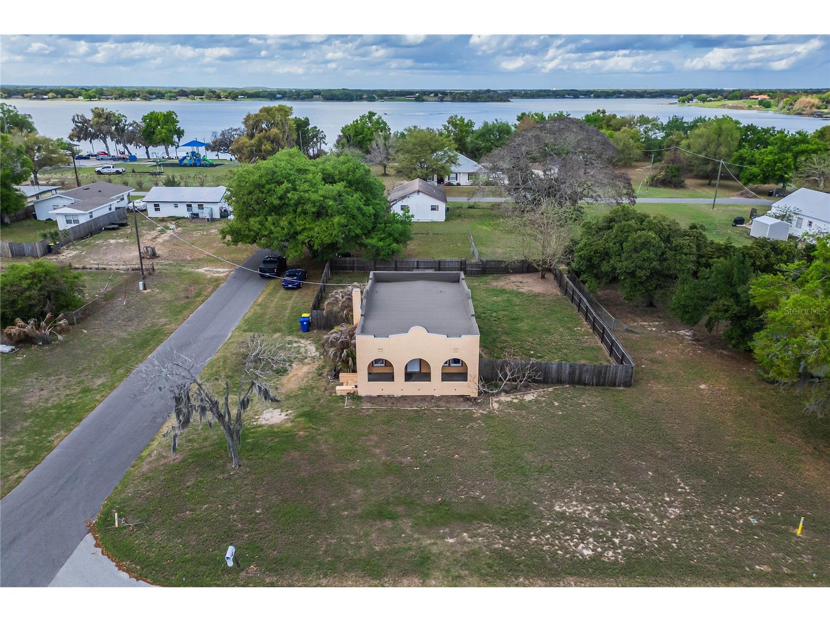 311 W Pearce Avenue Eagle Lake FL 33839 O6390985 image4