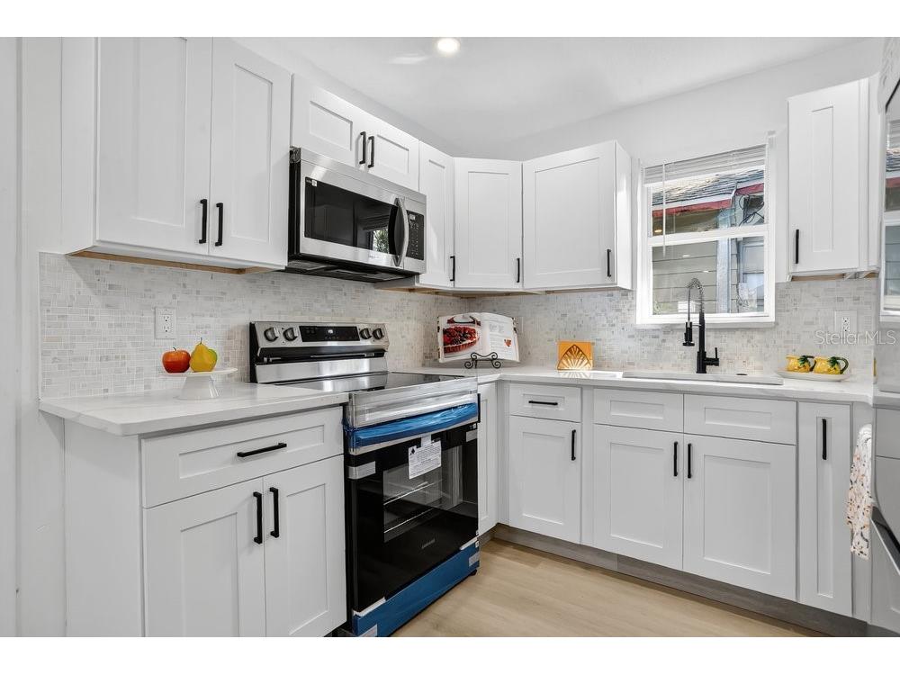 3110 11th Ave N Saint Petersburg FL 33713 TB8439933 image6