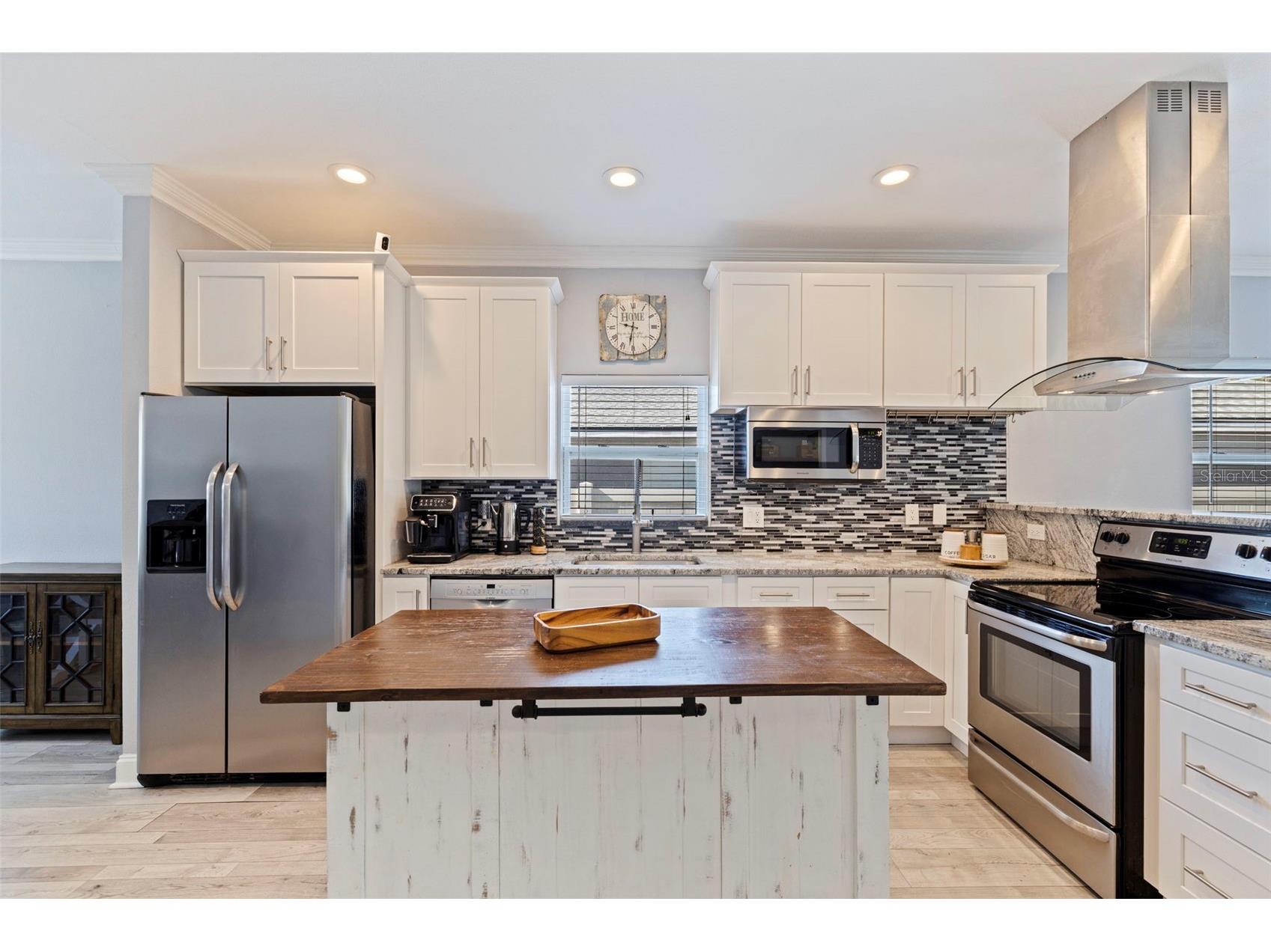 3110 15th Street N Saint Petersburg FL 33704 TB8524436 image11