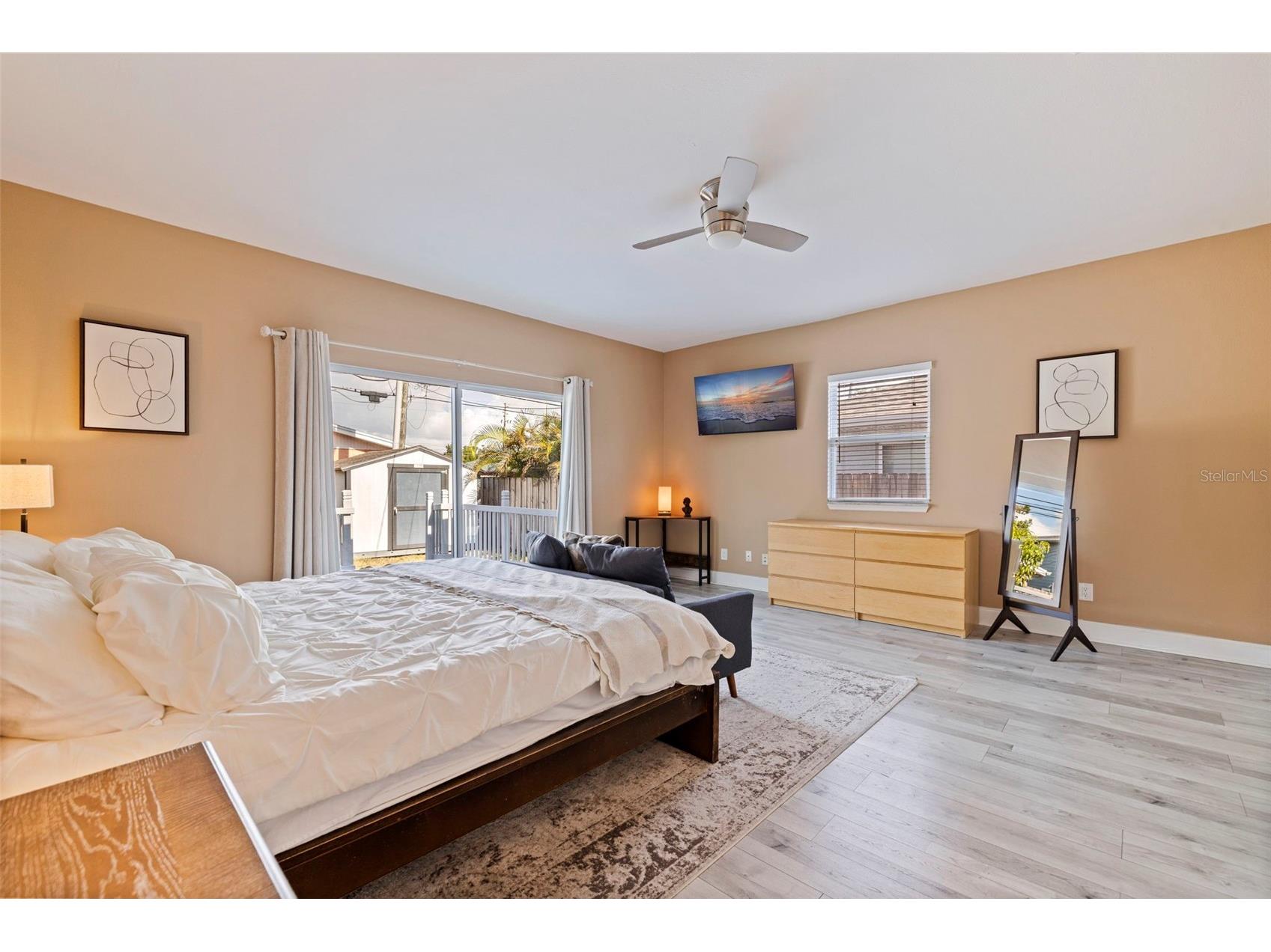 3110 15th Street N Saint Petersburg FL 33704 TB8524436 image20