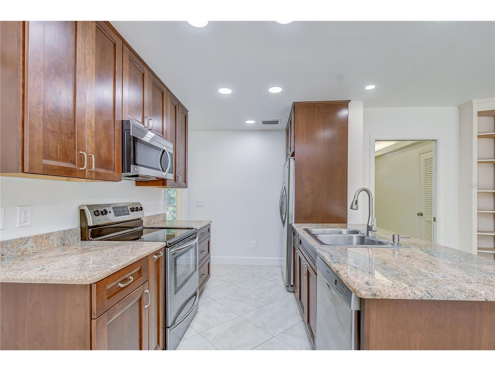 3110 Belmore Road Tampa FL 33618 TB8529409 image15