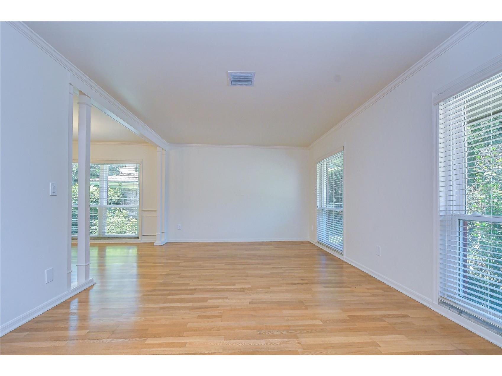 3110 Belmore Road Tampa FL 33618 TB8529409 image6