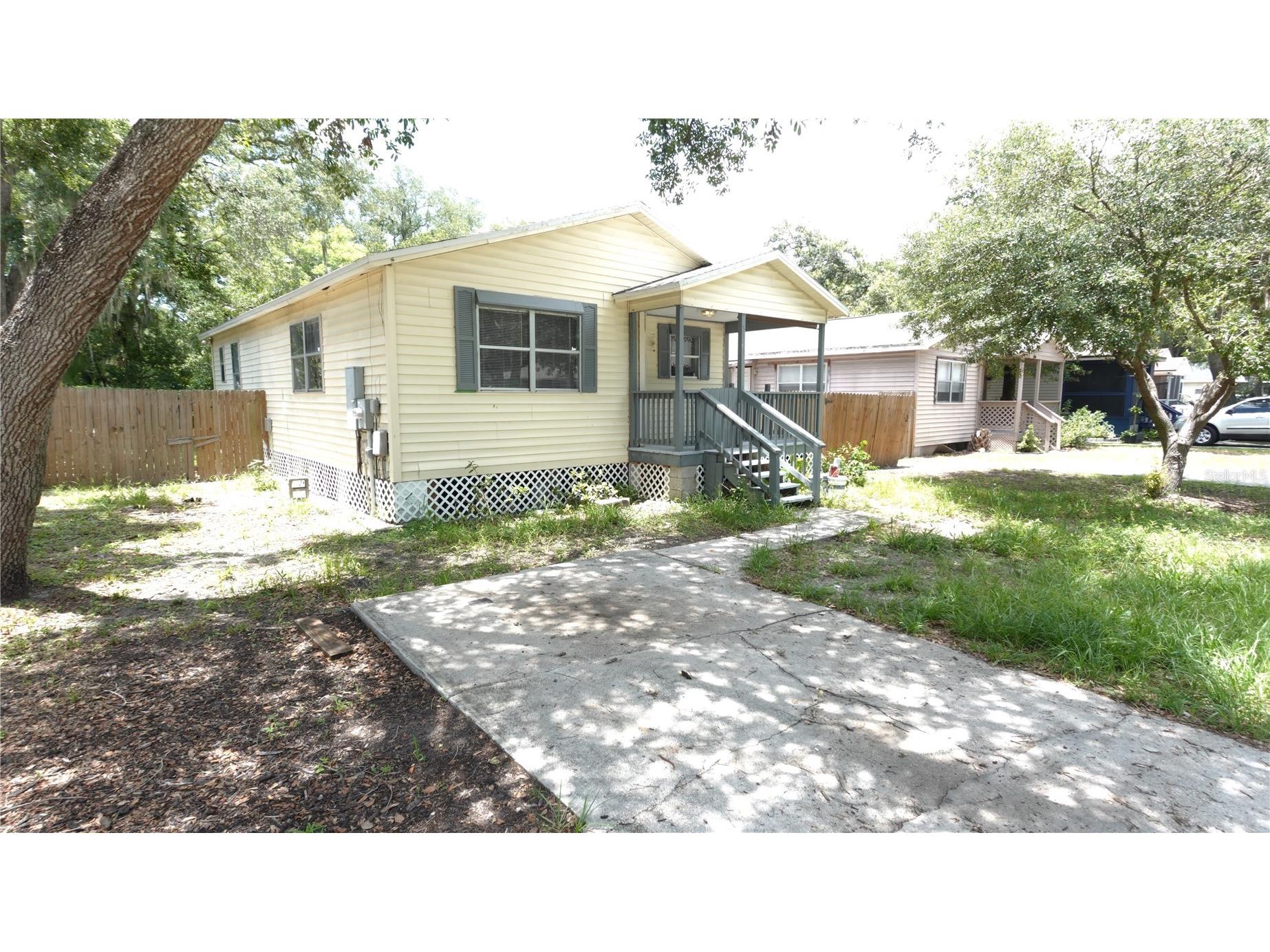 3110 Gordon Court Tampa FL 33619 TB8528570 image2