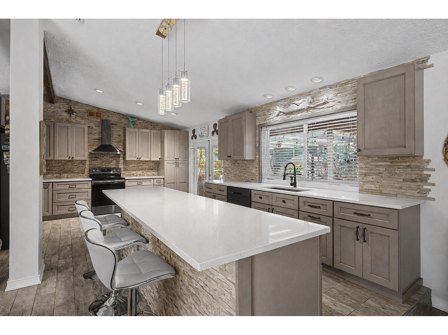 3110 Shadow Oaks Drive Holiday FL 34690 TB8513609 image6