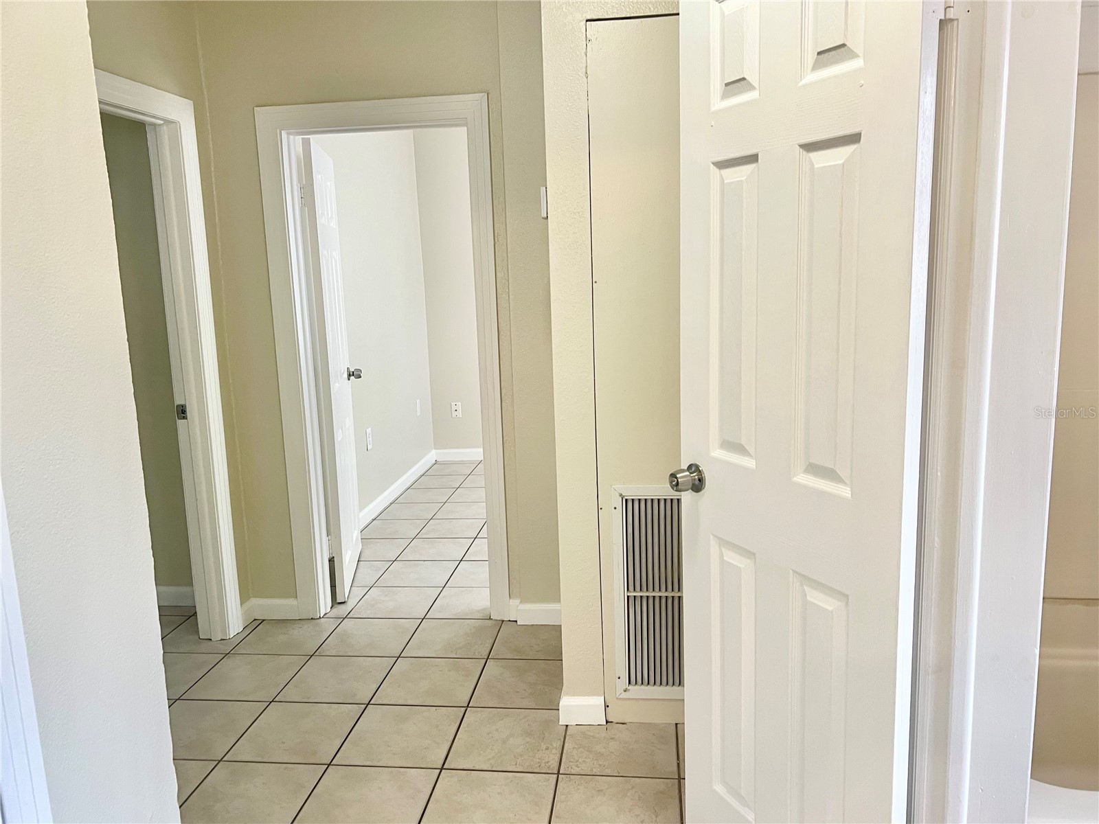 3110 W Ivy Street Tampa FL 33607 TB8504459 image16
