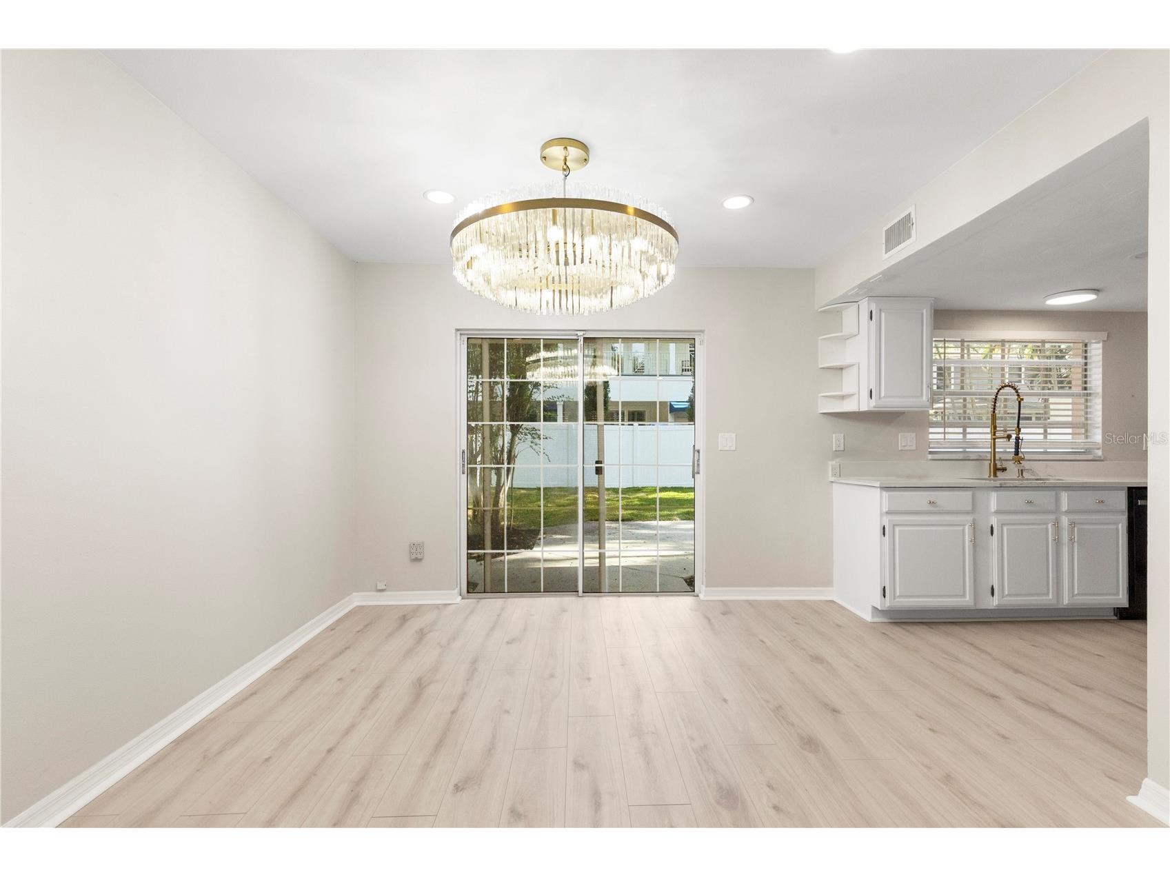 3110 W Villa Rosa Street Tampa FL 33611 TB8506566 image4