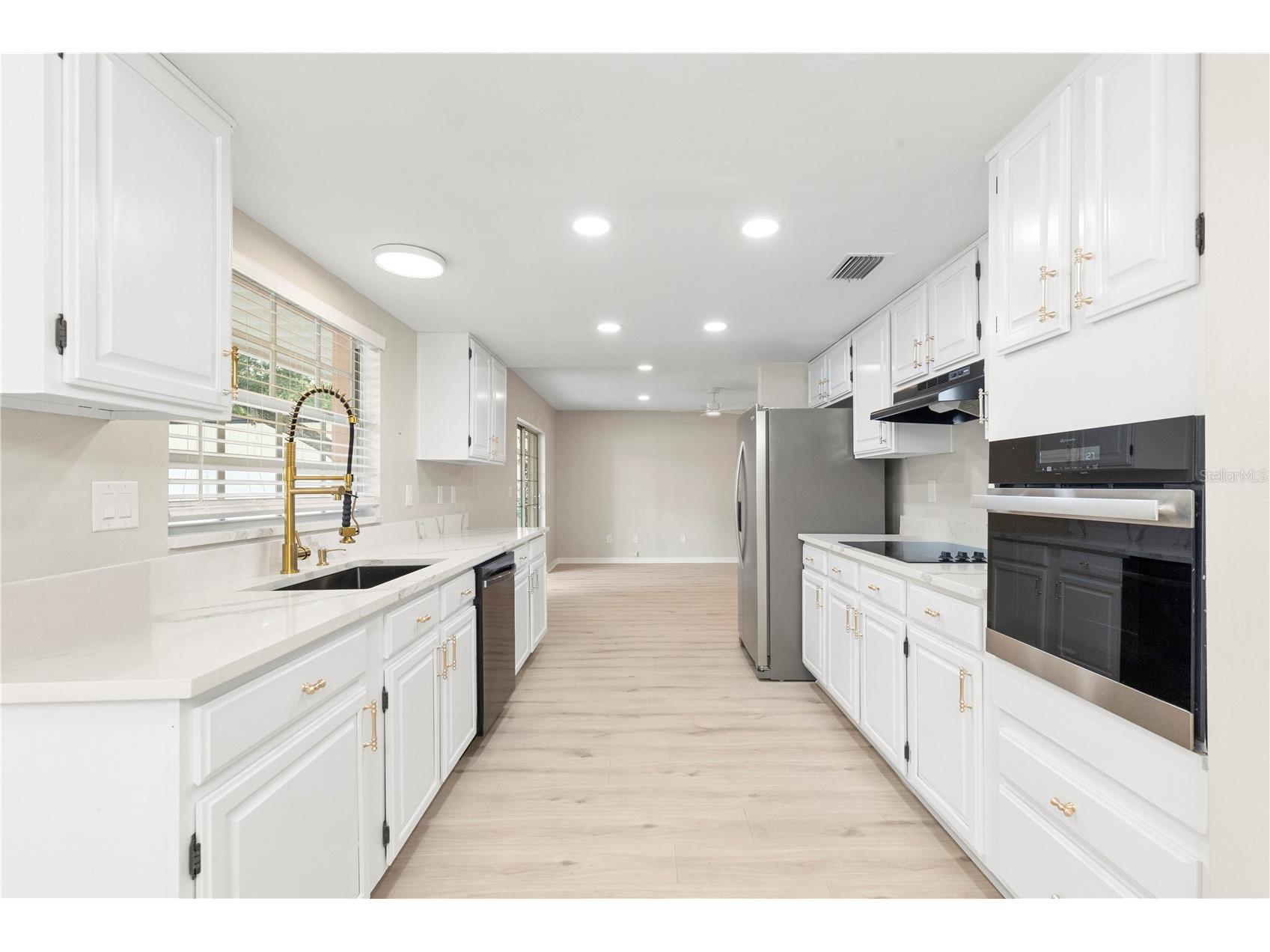 3110 W Villa Rosa Street Tampa FL 33611 TB8506566 image5