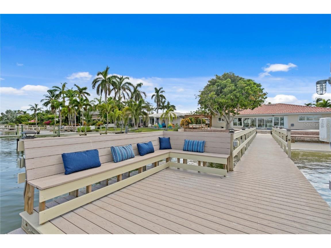 3111 E Vina Del Mar Boulevard Saint Pete Beach FL 33706 - INTRACOASTAL/PASS A GRILLE TB8305848 image1