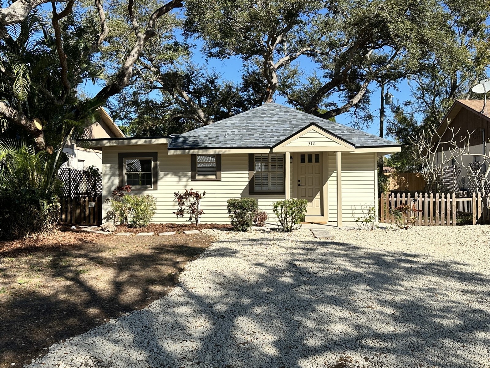 3111 Elmer Street Sarasota FL 34231 A4680252 image1