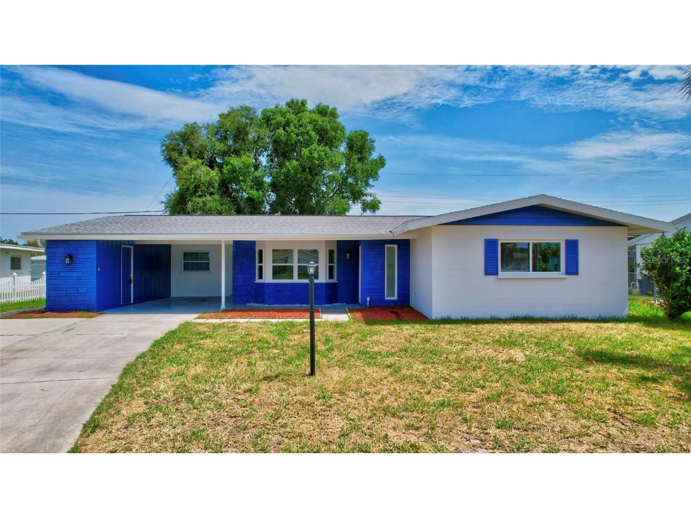 3111 Gulf Gate Drive Sarasota FL 34231 A4574303 image1