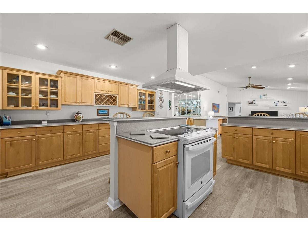 3111 Hyde Park Drive Clearwater FL 33761 TB8498107 image16