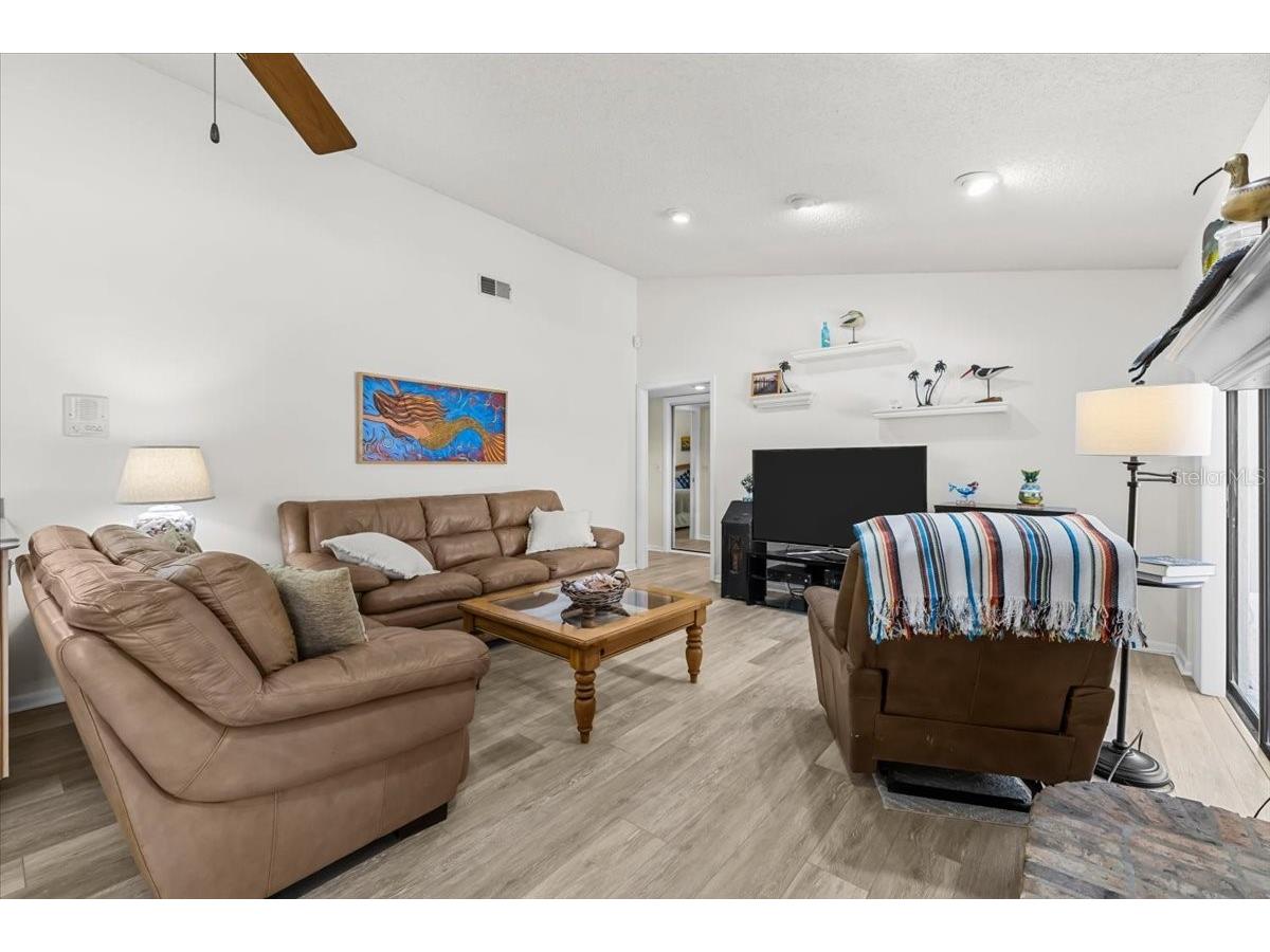 3111 Hyde Park Drive Clearwater FL 33761 TB8498107 image22
