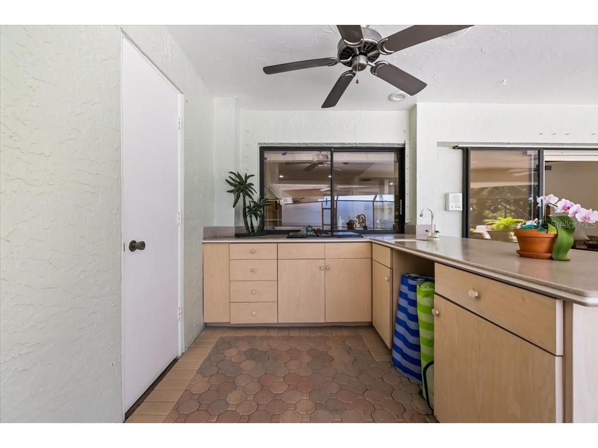 3111 Hyde Park Drive Clearwater FL 33761 TB8498107 image29