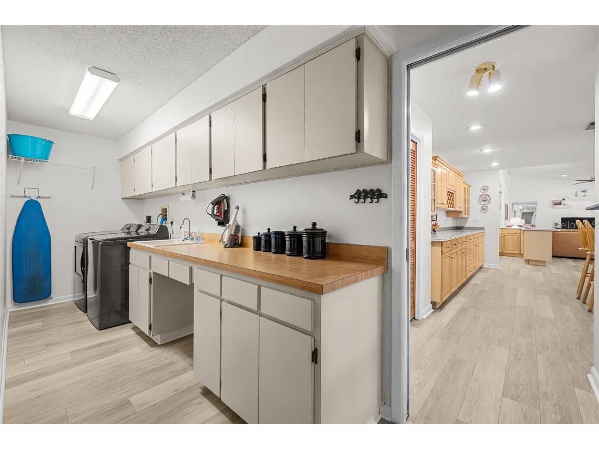 3111 Hyde Park Drive Clearwater FL 33761 TB8498107 image41