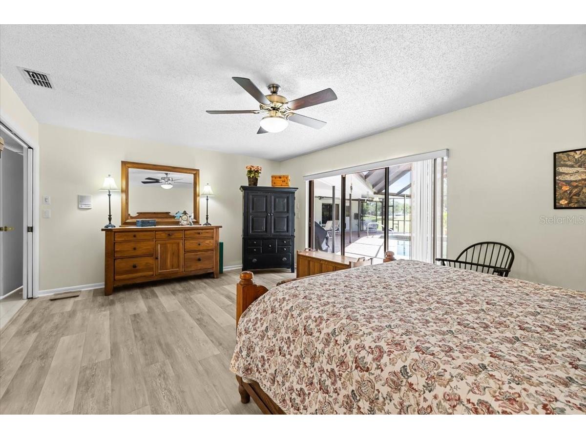 3111 Hyde Park Drive Clearwater FL 33761 TB8498107 image44