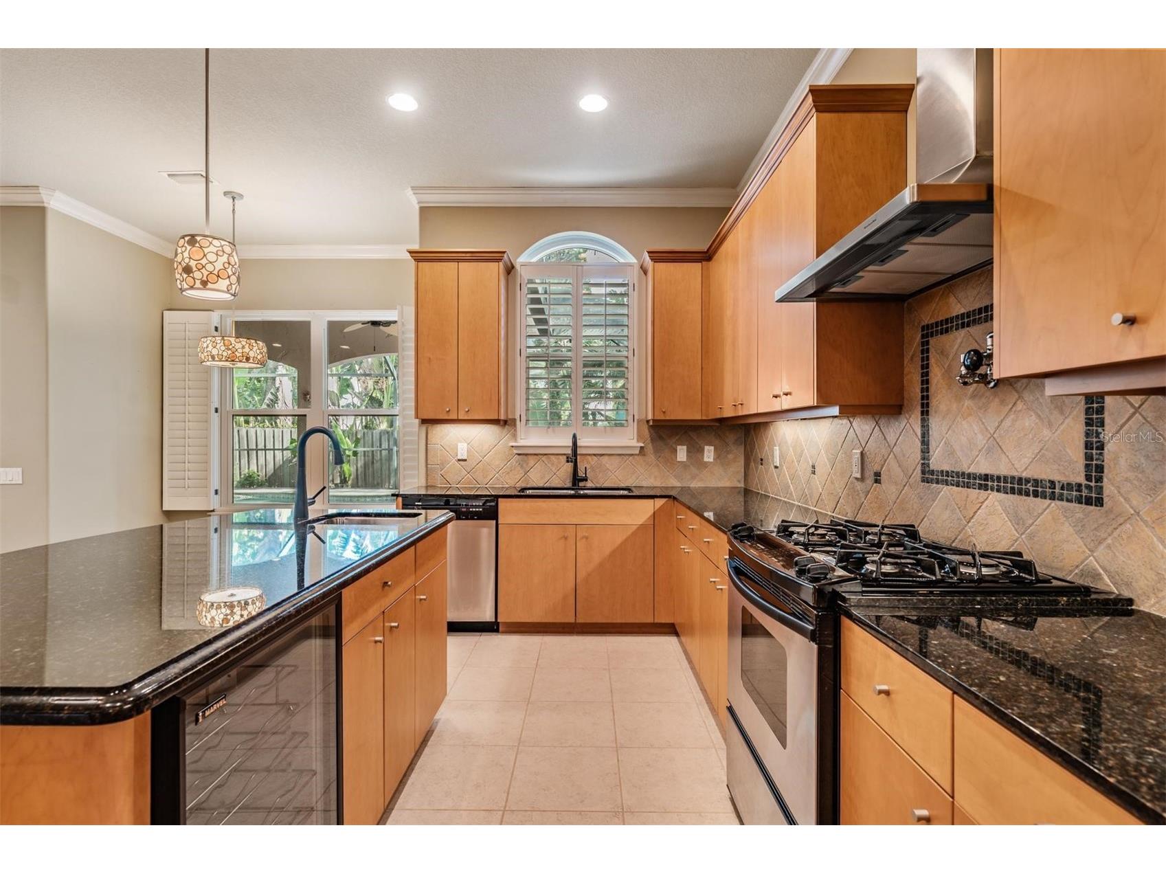 3111 W Lawn Avenue Tampa FL 33611 TB8491792 image8