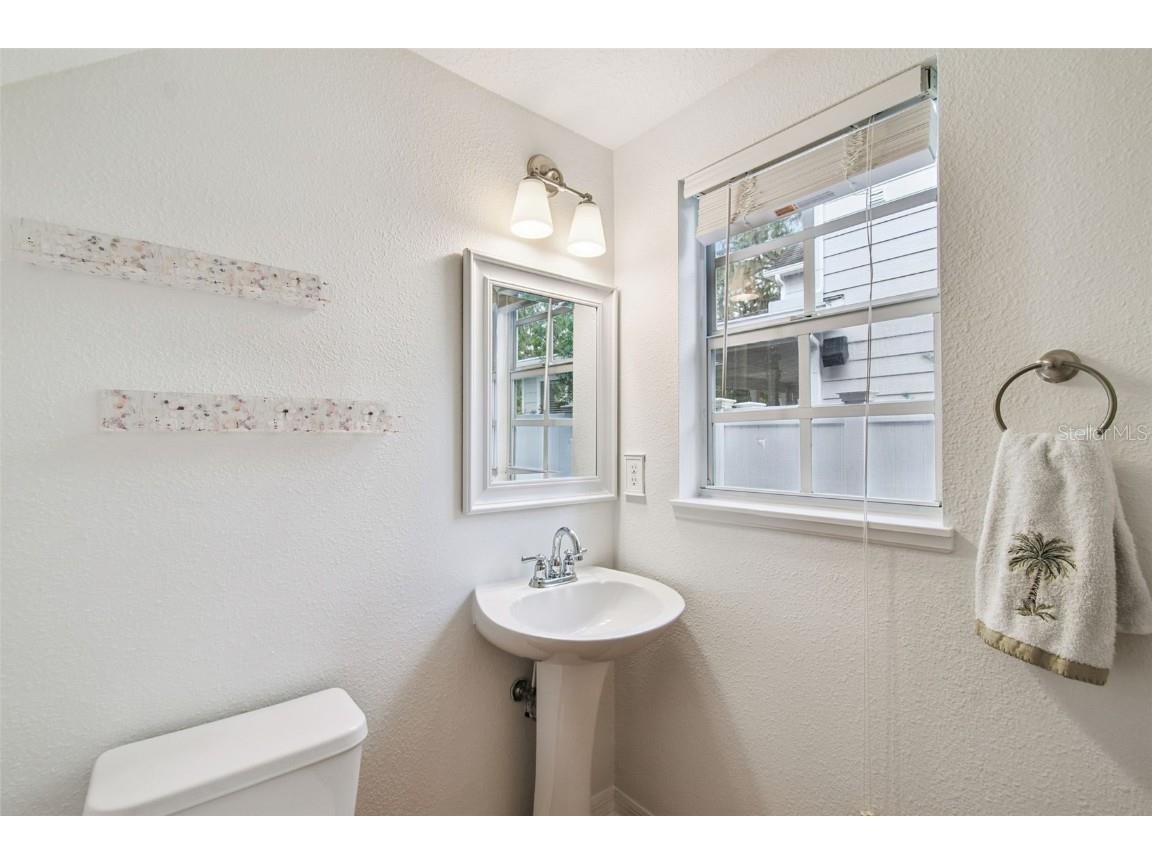 3111 W Oakellar Avenue Tampa FL 33611 TB8435796 image17